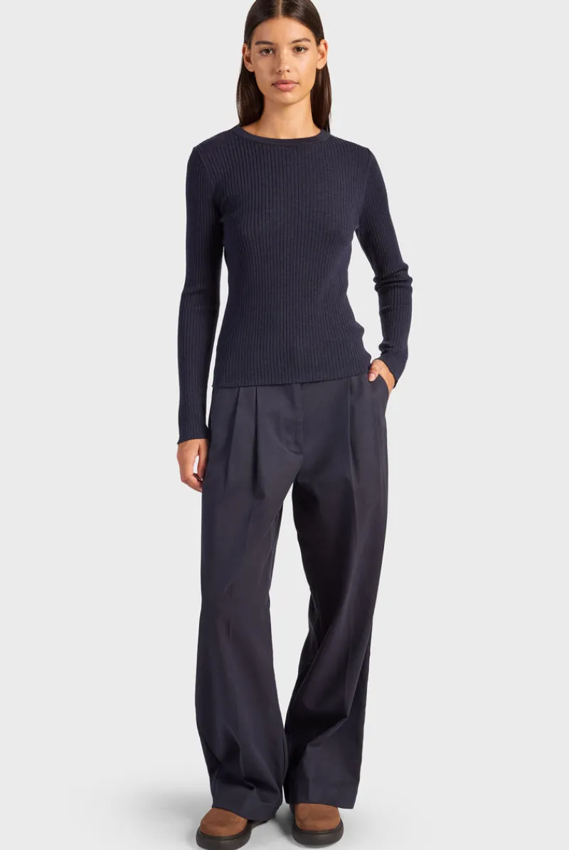 Sale Academy Brand Isle Merino Crew
